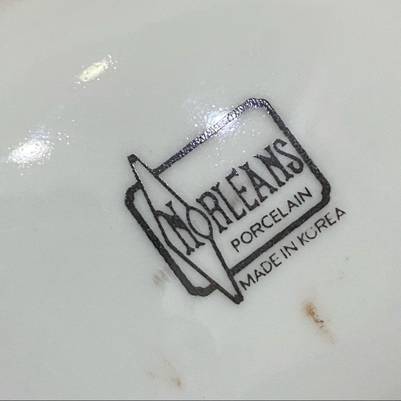 Vintage Victorian Porcelain Footed Jewelry Trinket Box - Picture 11 of 12